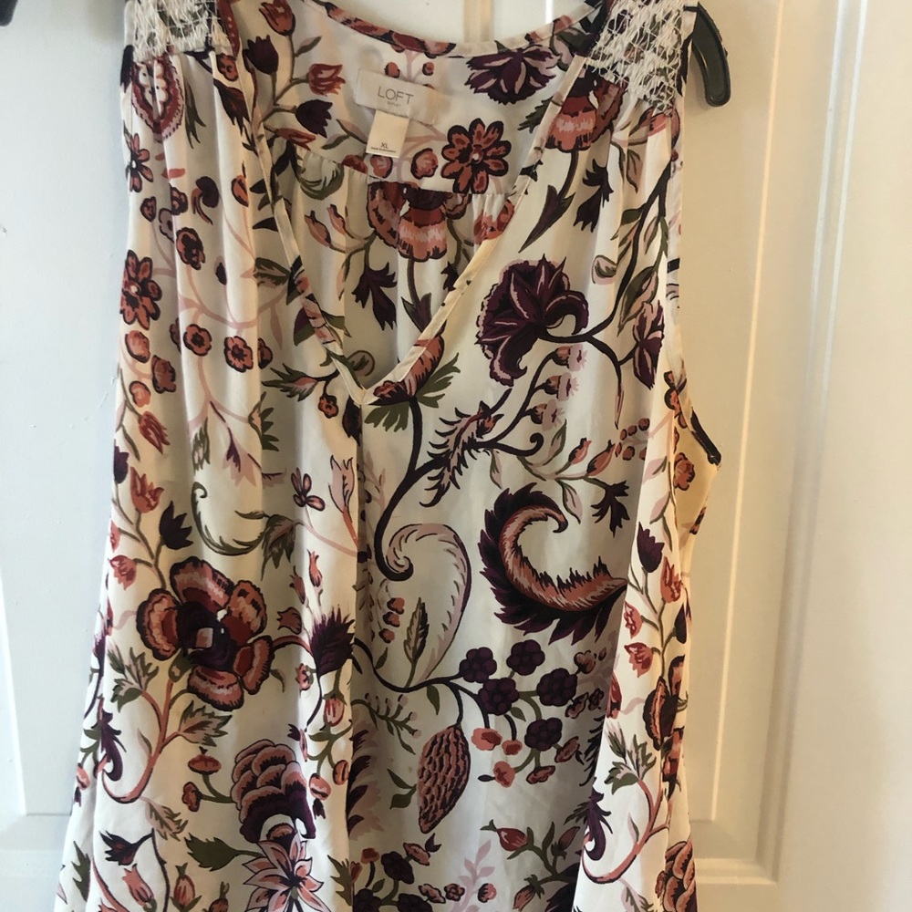 Loft sleeveless top size XL